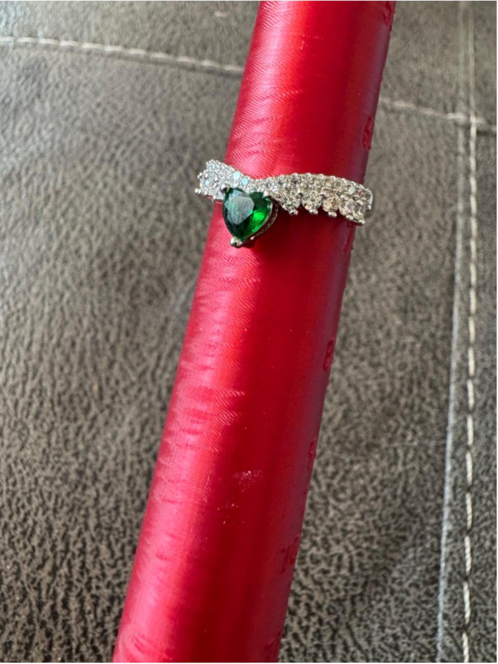 Moissanite Silver Green Heart Ring, Size 7, Adjustable- Brand New - Picture 3 of 4